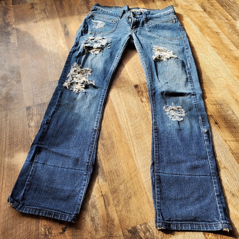 Gently Worn Ladies Levi's Distressed Denim Jean's Size 9M